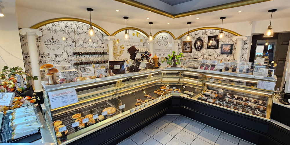 local commercial à PAU (64000)